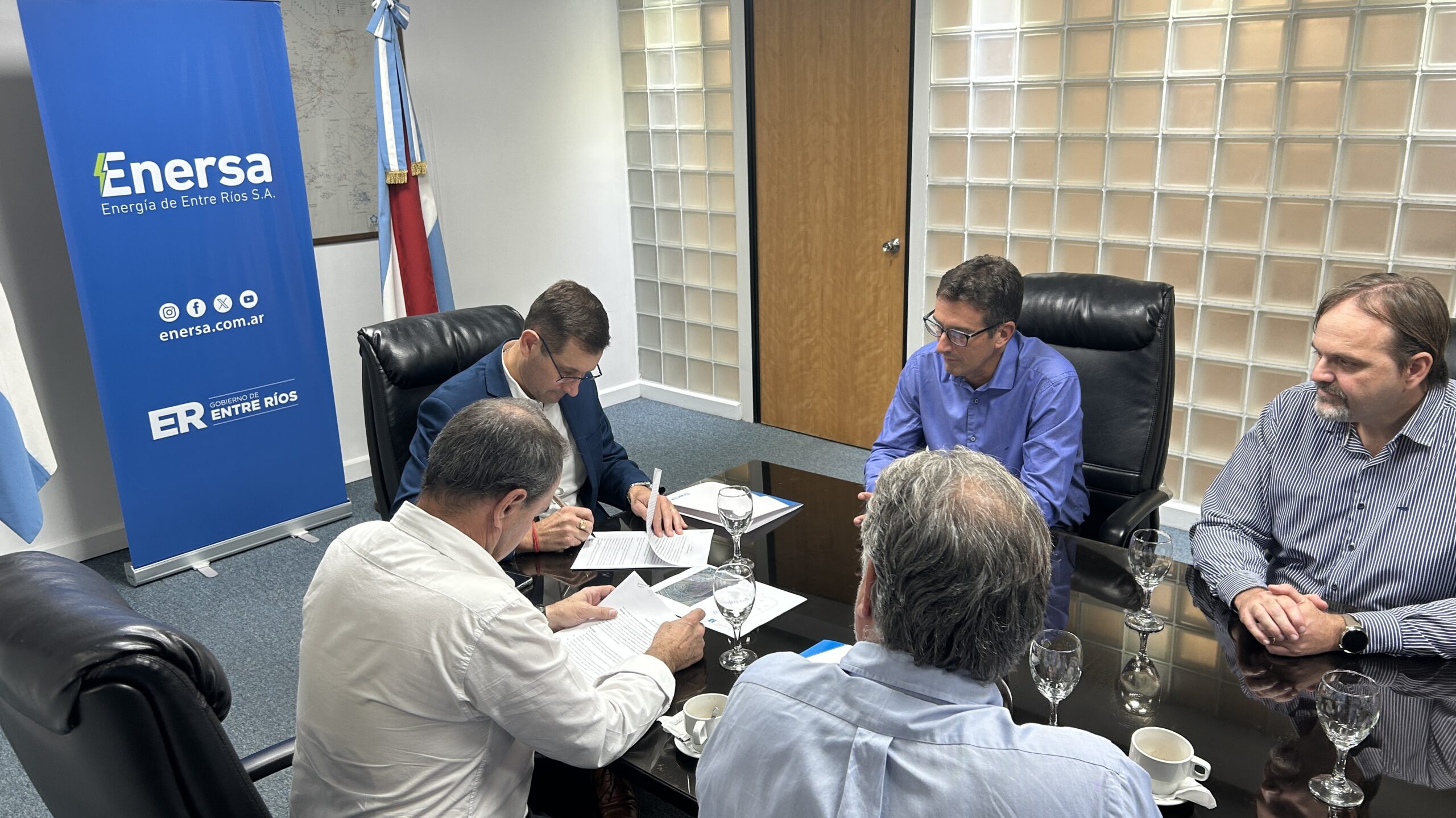 Enersa proyecta un parque solar fotovoltaico en el autódromo Ciudad de Paraná