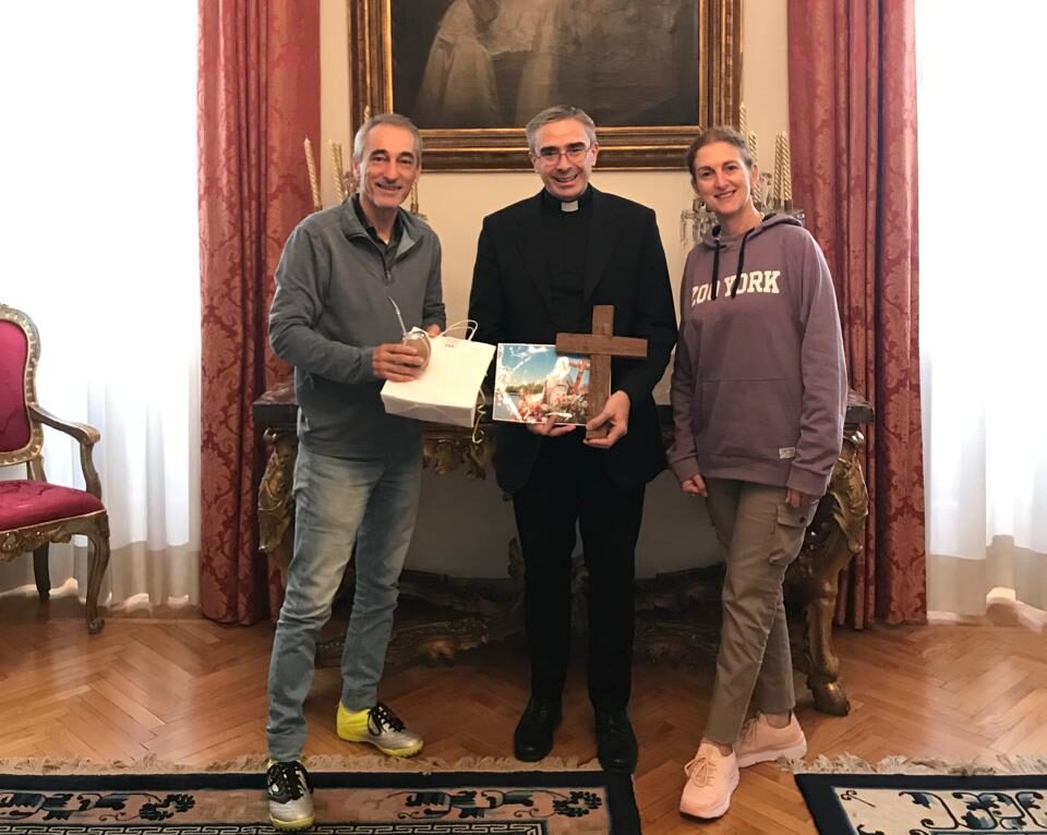 El juez Guillermo José Vega y su conmovedora experiencia en el funeral del Papa Francisco