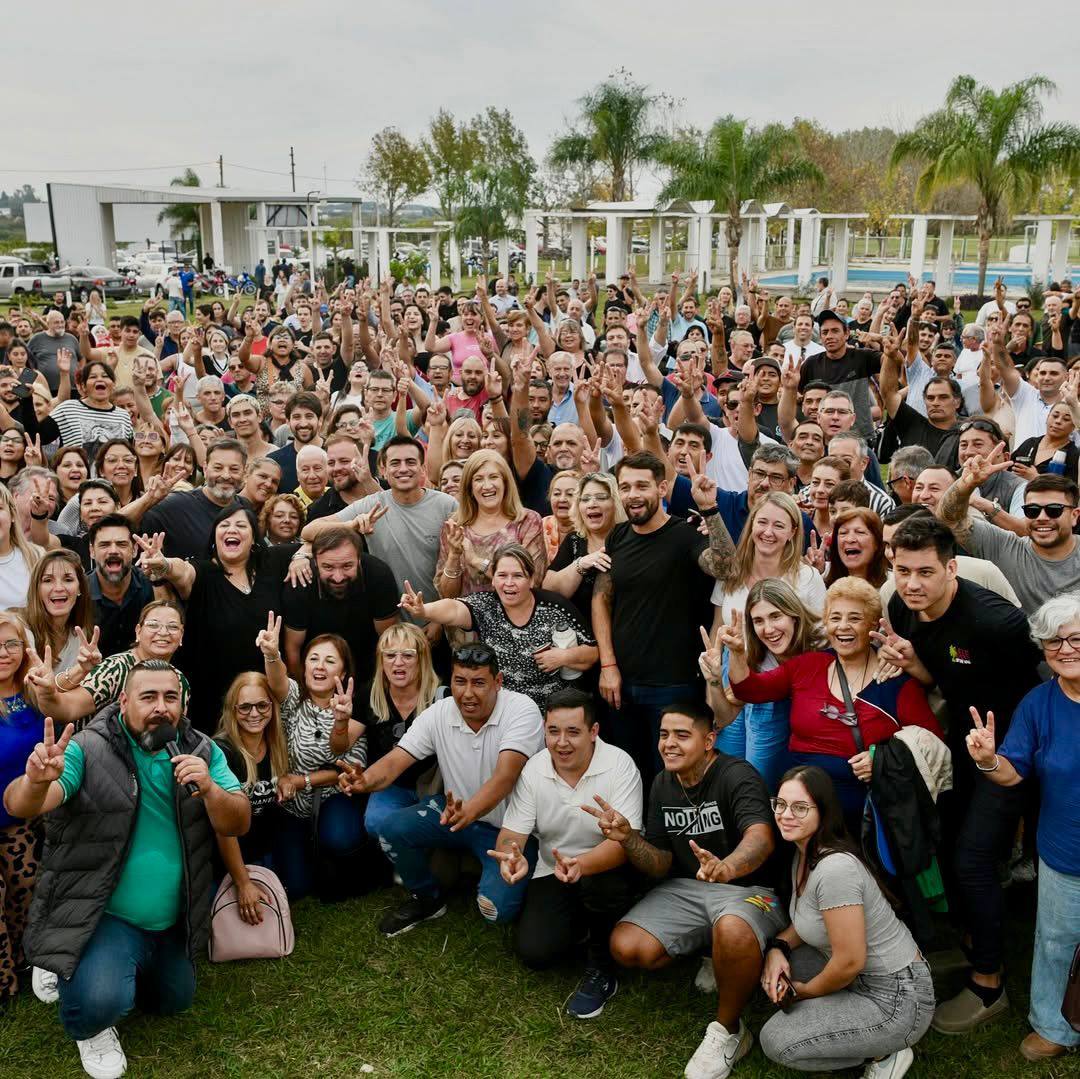 Encuentro político en Paraná: respaldo a la candidatura de Adán Bahl para el Senado
