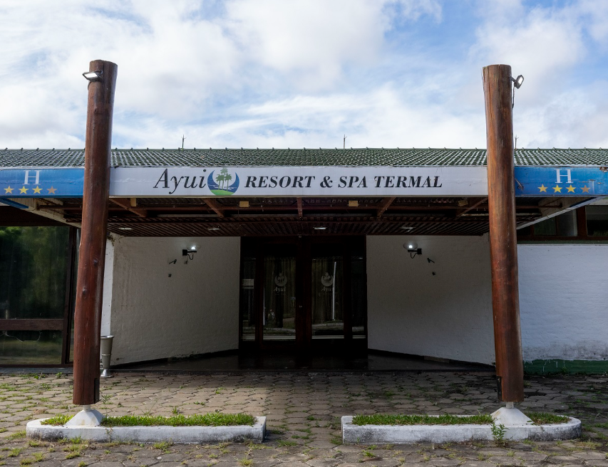 El Gobierno tomó posesión del hotel Ayuí, usurpado en el perilago de Concordia