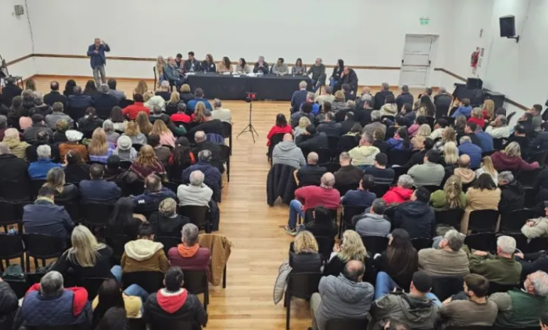 La UCR postergó el debate sobre una posible alianza con La Libertad Avanza