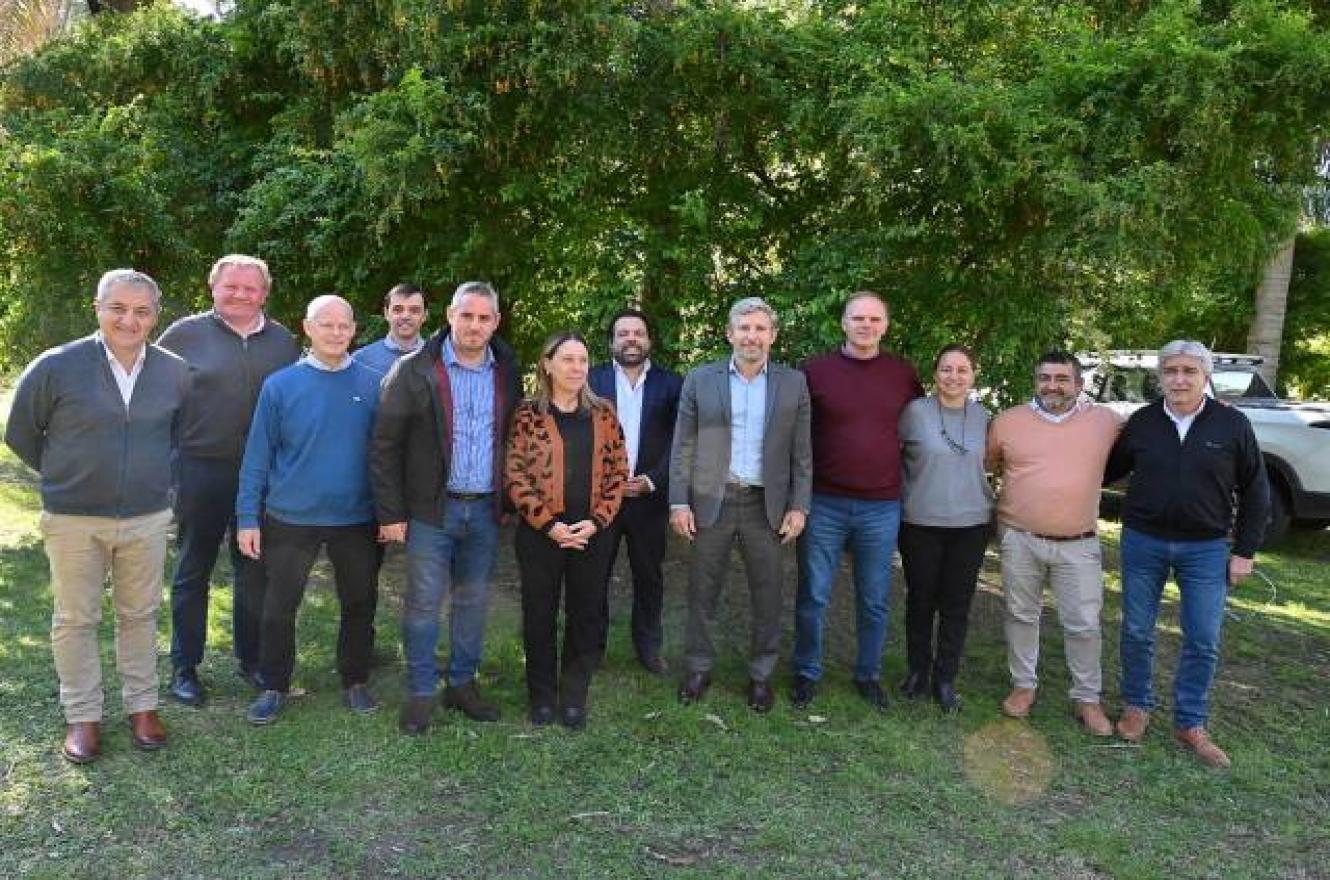 Intendentes vecinalistas respaldan las reformas estructurales impulsadas por Frigerio