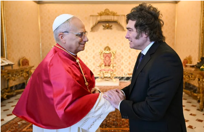 Javier Milei mantuvo su primer encuentro con el papa León XIV y el Gobierno asegura que visitará la Argentina