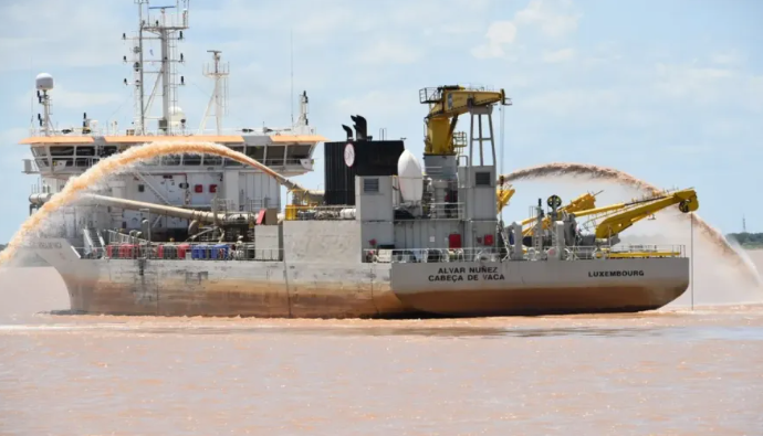 El Estado nacional admite no haber hecho controles ambientales en el dragado del río Paraná en 20 años