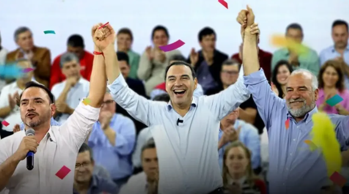 Elecciones en Corrientes: el frente de Valdés espera un triunfo y el peronismo cree estar en segunda vuelta