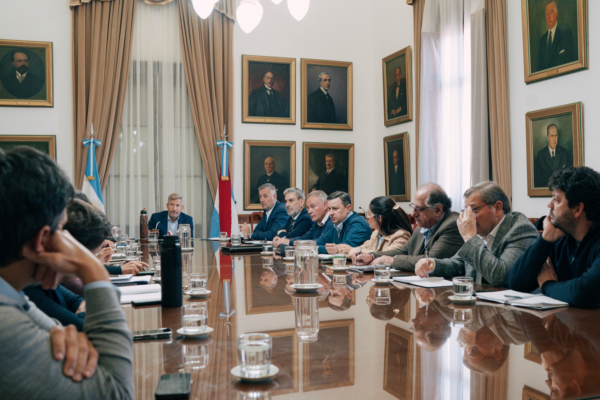 Frigerio presidió una nueva reunión de gabinete centrada en obras y eficiencia del Estado