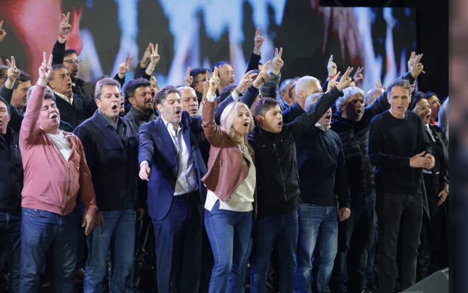 Kicillof consolida su figura en la interna del peronismo y se proyecta para el 2027