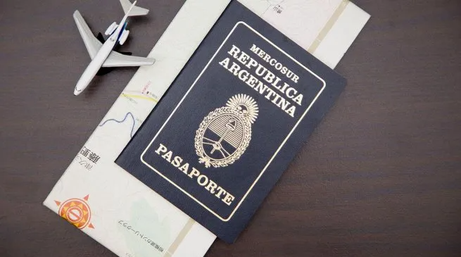 Pasaporte argentino: alertan por fallas en miles de ejemplares que impiden su lectura y solicitan su devolución