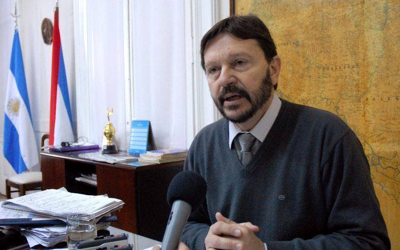 “El equipo económico nacional es una manga de timberos”, afirmó el economista y docente Roberto Schunk