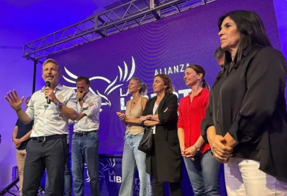 Frigerio convocó a la oposición “a trabajar juntos” y planteó “nunca más al populismo y a la corrupción”