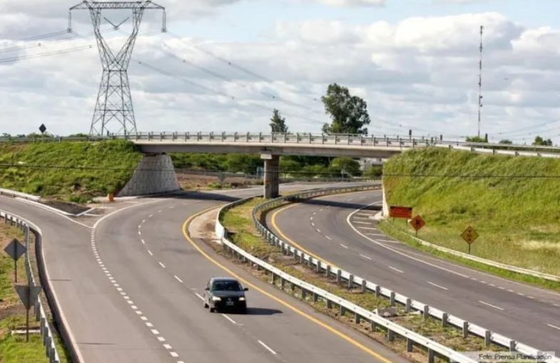 El Gobierno lanza licitación pública para privatizar nuevos tramos de autopistas y rutas nacionales