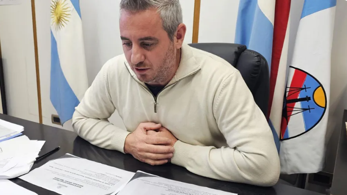 La Fiscalía inició la investigación por el viaje a Brasil del intendente de Colón en un auto oficial