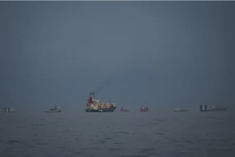 Irán endurece su postura y asegura que el estrecho de Ormuz sigue abierto salvo para EEUU e Israel