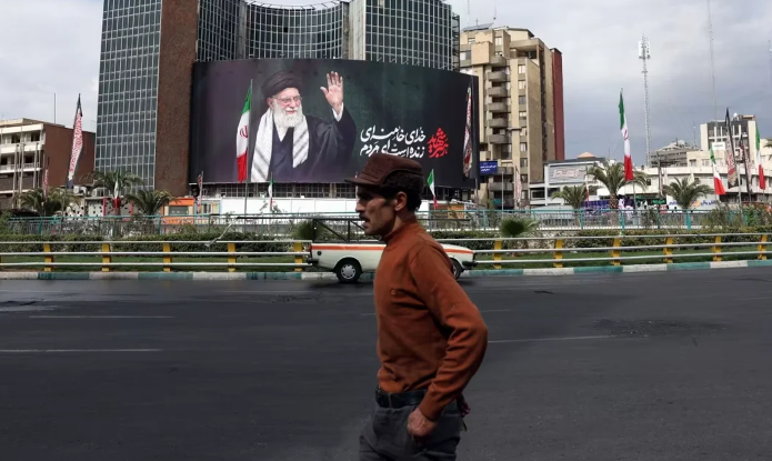 Irán tiene nuevo líder supremo: fue elegido pero su nombre permanece en secreto