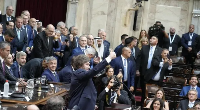 Javier Milei anunció un paquete de reformas de 10 proyectos por mes: Código Penal, cambios impositivos y electorales
