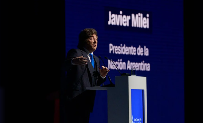 Javier Milei reconoció el mal dato del IPC de marzo y aseguró que sacará «todos los pesos de la calle hasta que la inflación se desplome»