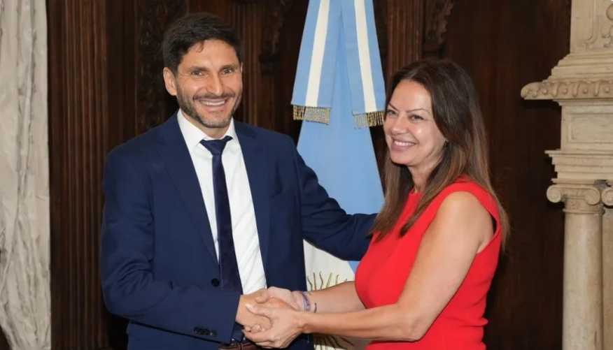Nación cedió y le pagará a Santa Fe y a Corrientes las deudas con las cajas jubilatorias