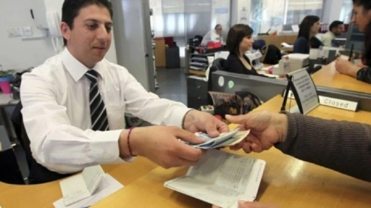 Bancarios acordaron 3,4% de aumento y el salario inicial llegó a $2,26 millones