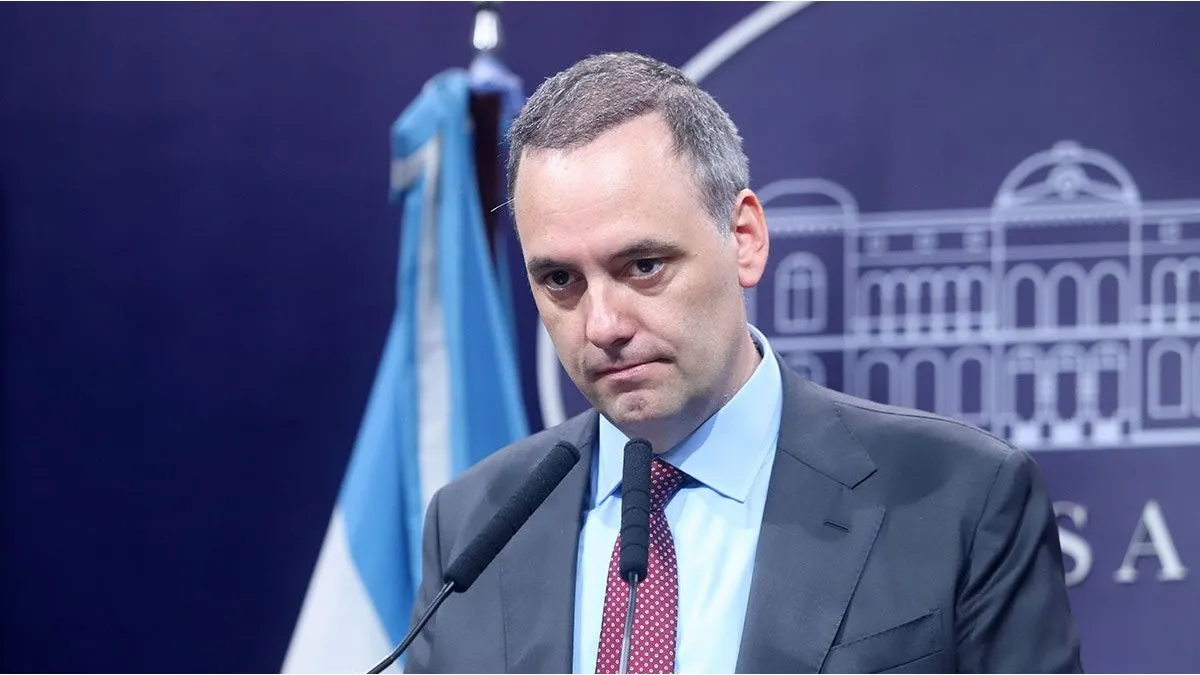 La inmobiliaria dijo que el departamento de Adorni valía más que lo declarado
