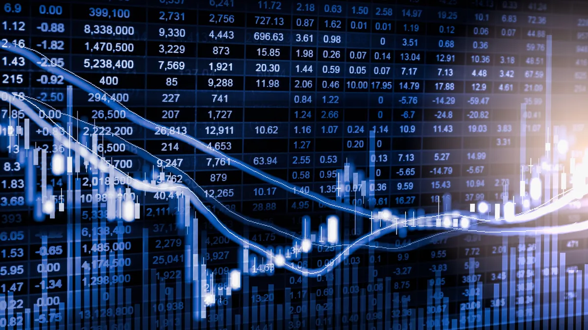 El dólar oficial cerró a $1.440 y el blue a $1.430