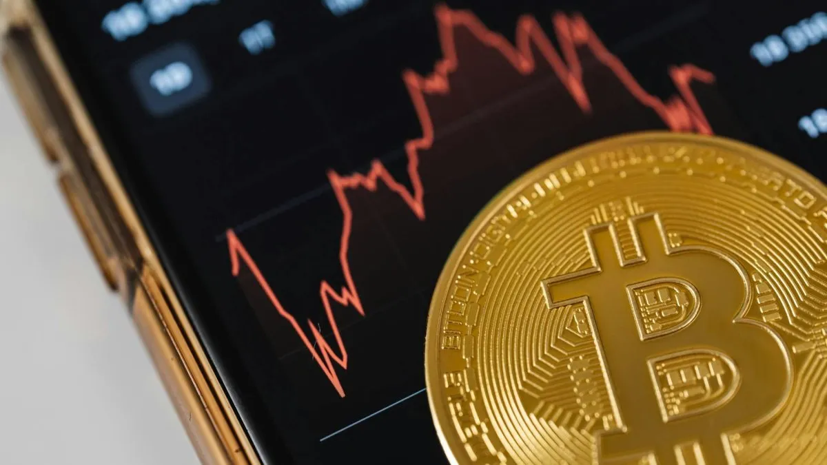 Bitcoin cayó bajo los u$s80.000 tras datos laborales en EEUU