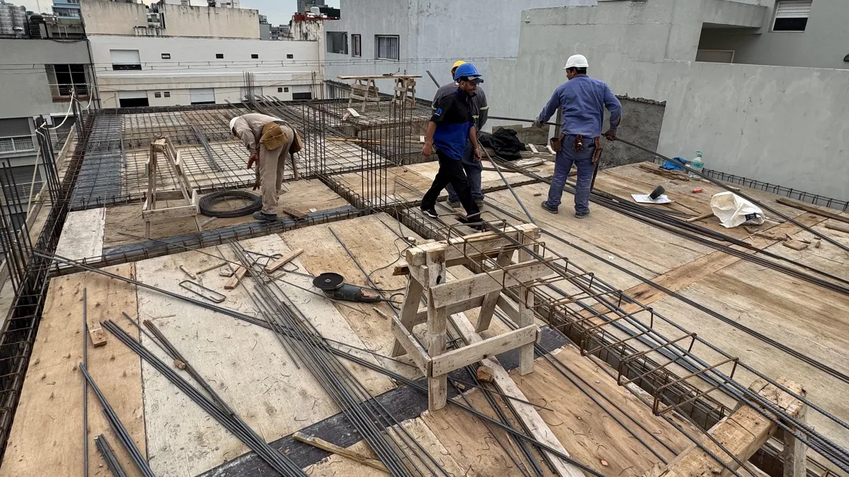 La construcción subió 4,7% en marzo, pero sigue la cautela en el sector